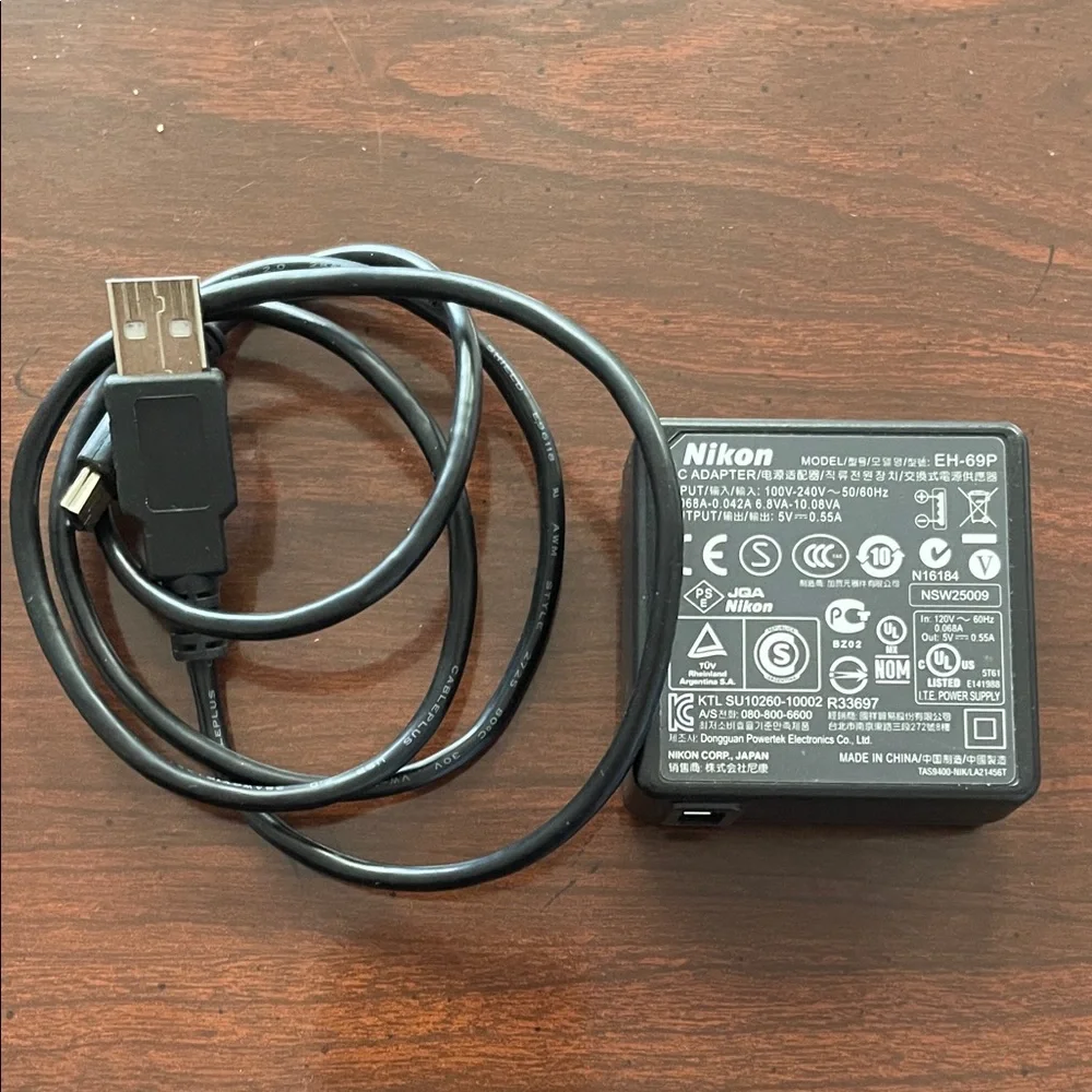 Nikon Black EH-69P Charger with USB Cable